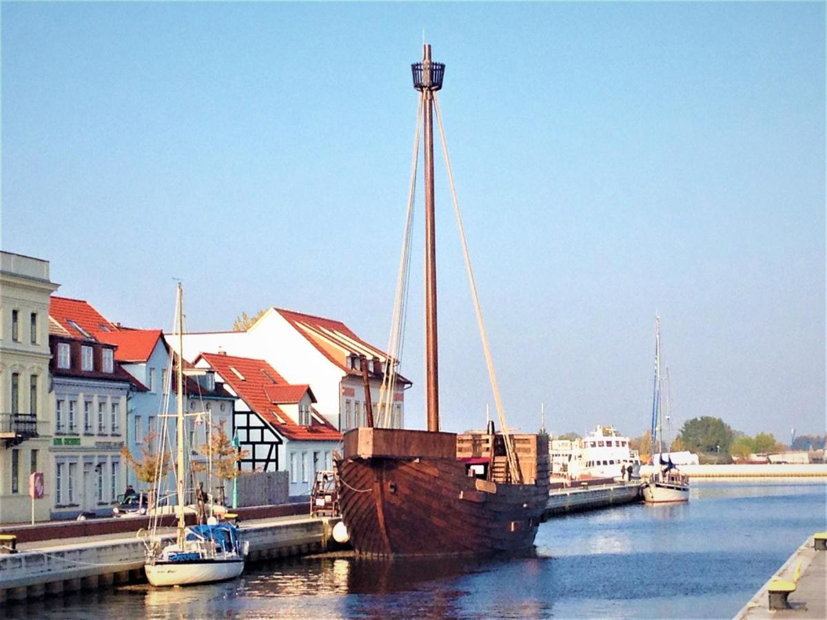 Fischerhus Lütt Hauke 69 qm Traudel Altwarp Exterior foto
